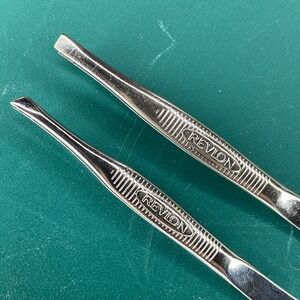 Vintage Revlon Deluxe Tweezer 3" Angled Tip & Flat Tip Stripe